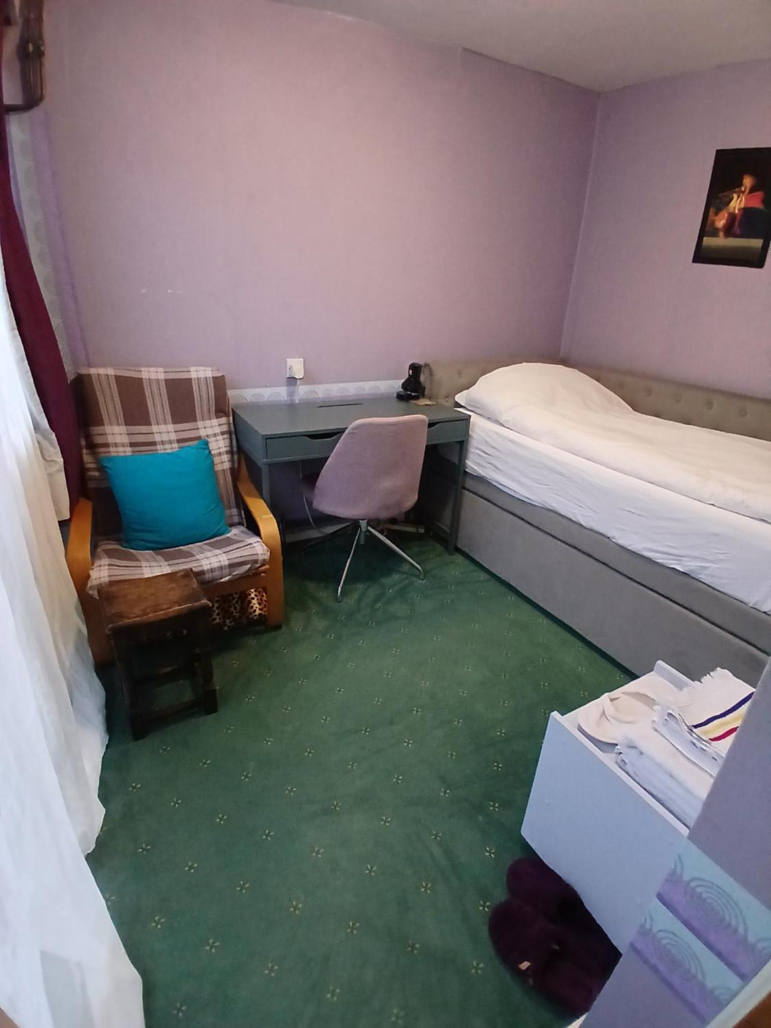 Cosy Single Only For Ladies In Tower Bridge Guest house *