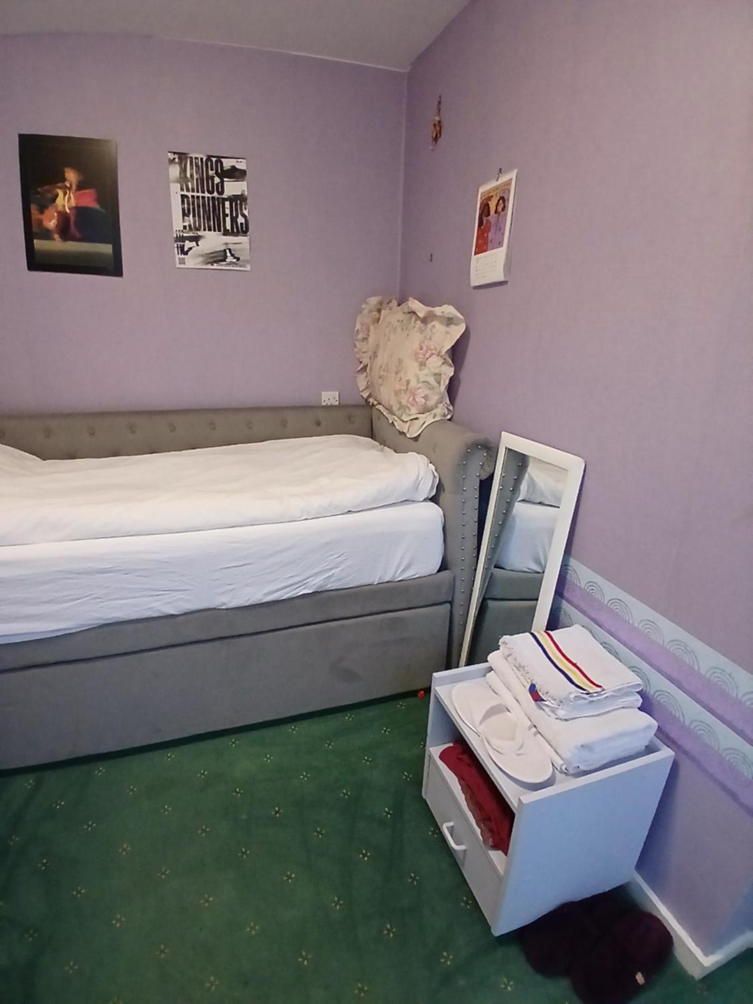 Guest house Cosy Single Only For Ladies In Tower Bridge