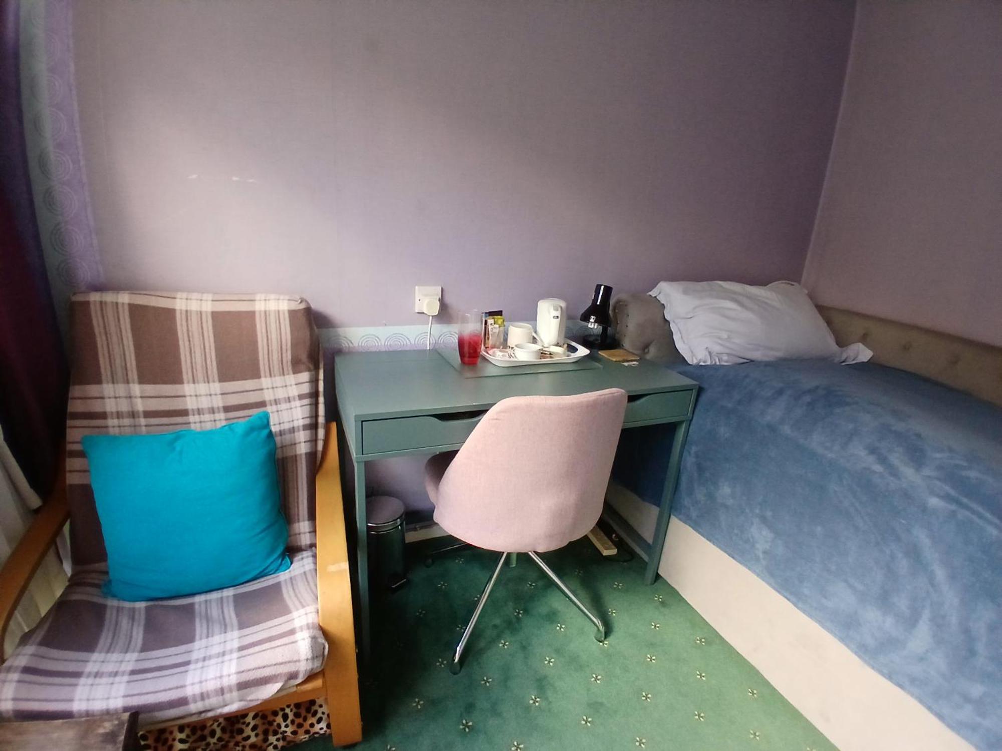 Cosy Single Only For Ladies In Tower Bridge Guest house *